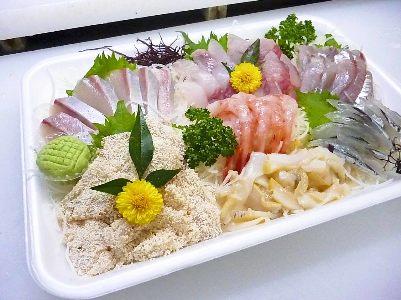 一番人気、能登のお刺身盛り合わせ「能登半島を出前します。」